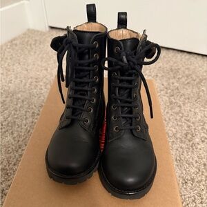 Pom D'Api Girls Black Genuine Leather Combat Boots EU25. Worn Twice